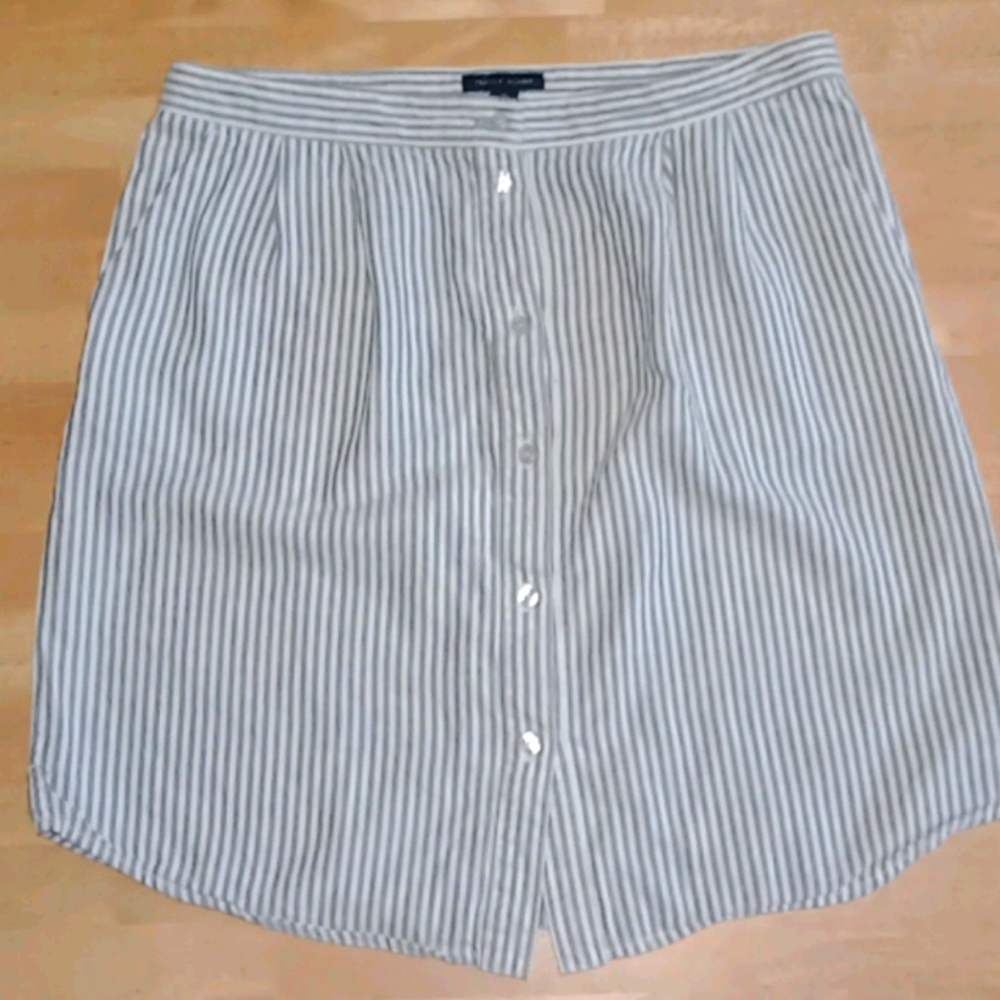Tommy Hilfiger skirt size 10